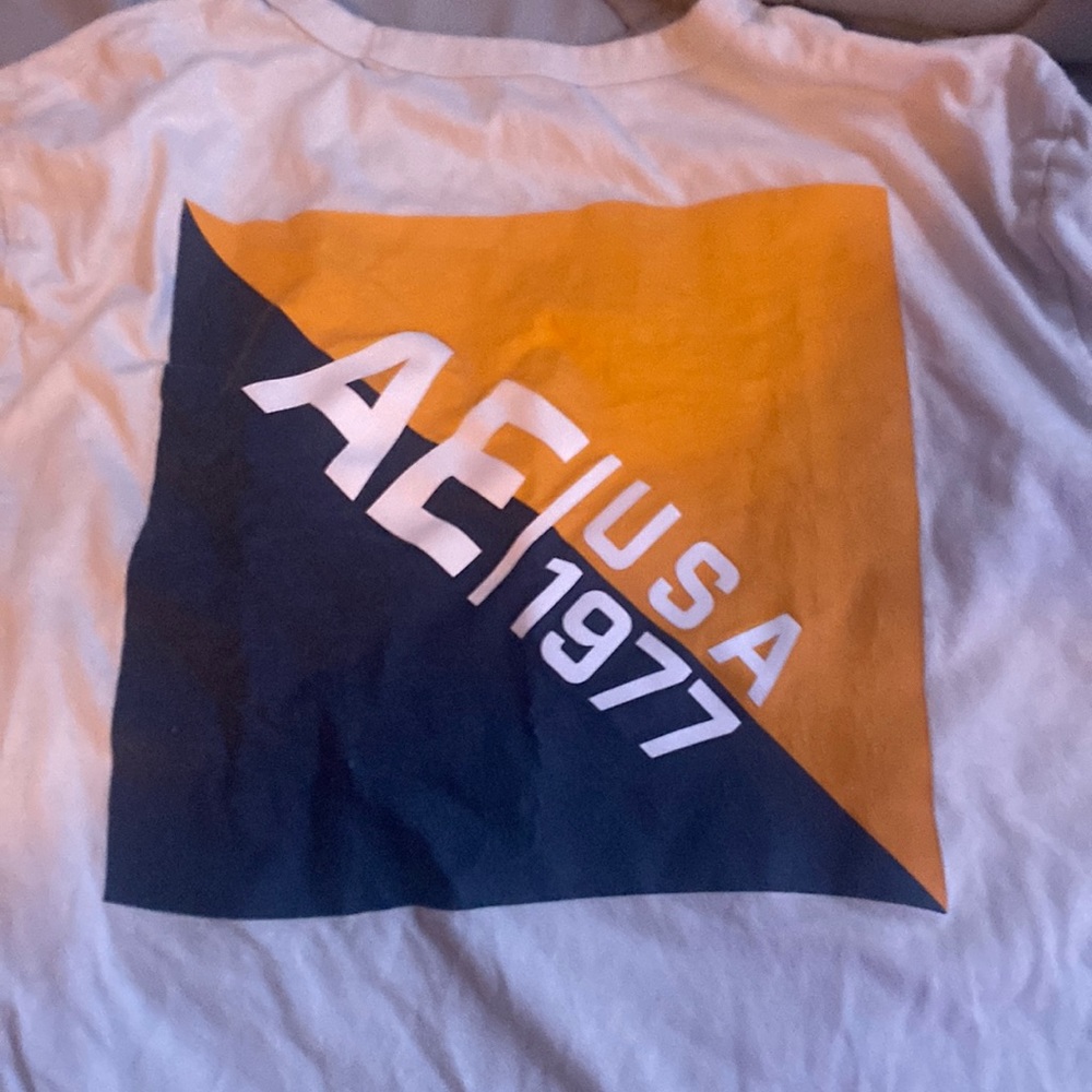 American eagle white shirt